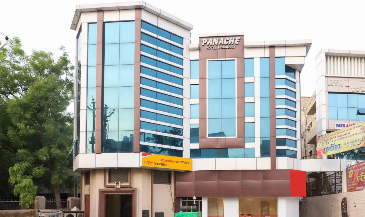 OYO 10213 Hotel Panache Mathura Exterior foto